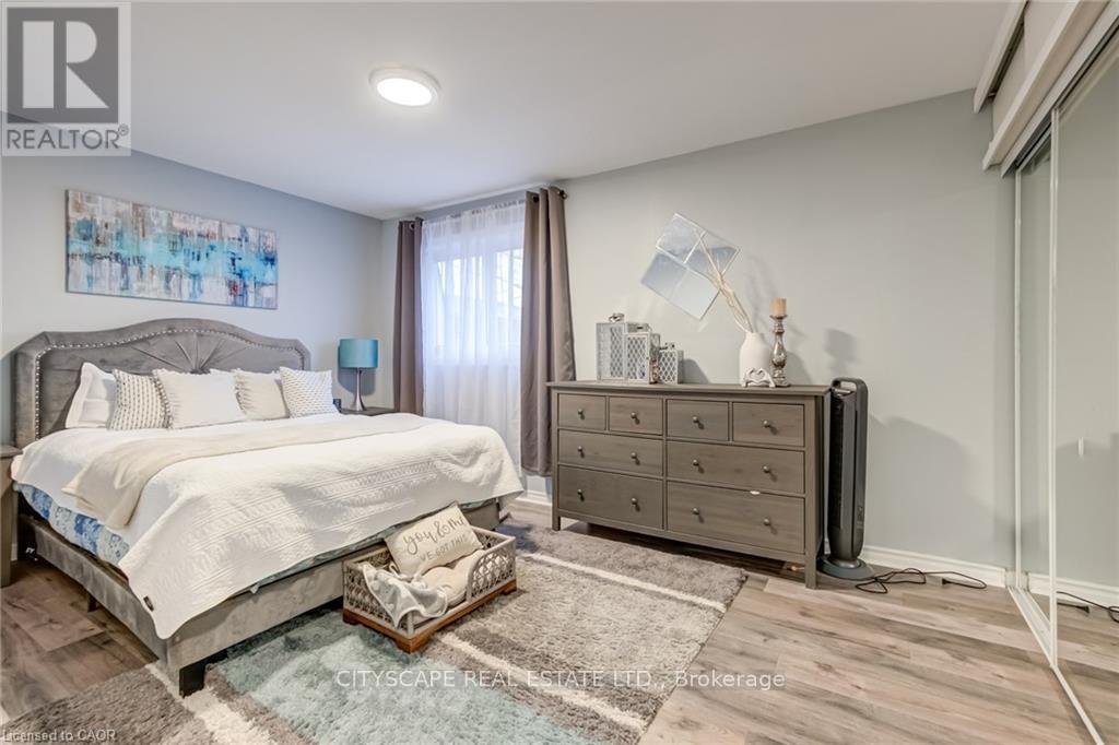 17 - 30 Heslop Road, Milton (Bm Bronte Meadows), Ontario  L9T 1B3 - Photo 16 - W12402061