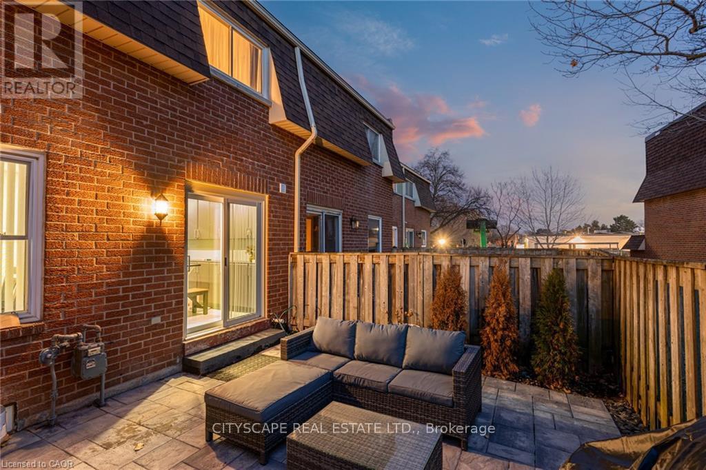 17 - 30 Heslop Road, Milton (Bm Bronte Meadows), Ontario  L9T 1B3 - Photo 31 - W12402061