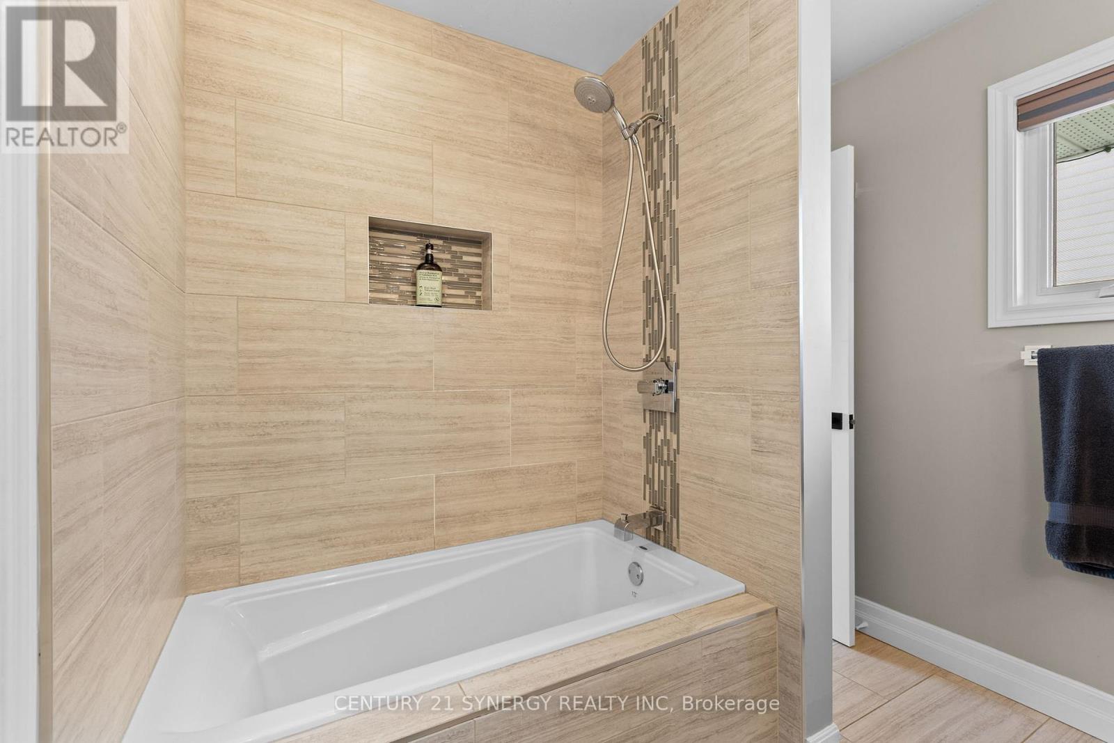711 Merkley Drive, Ottawa, Ontario  K4A 2T7 - Photo 36 - X12402056
