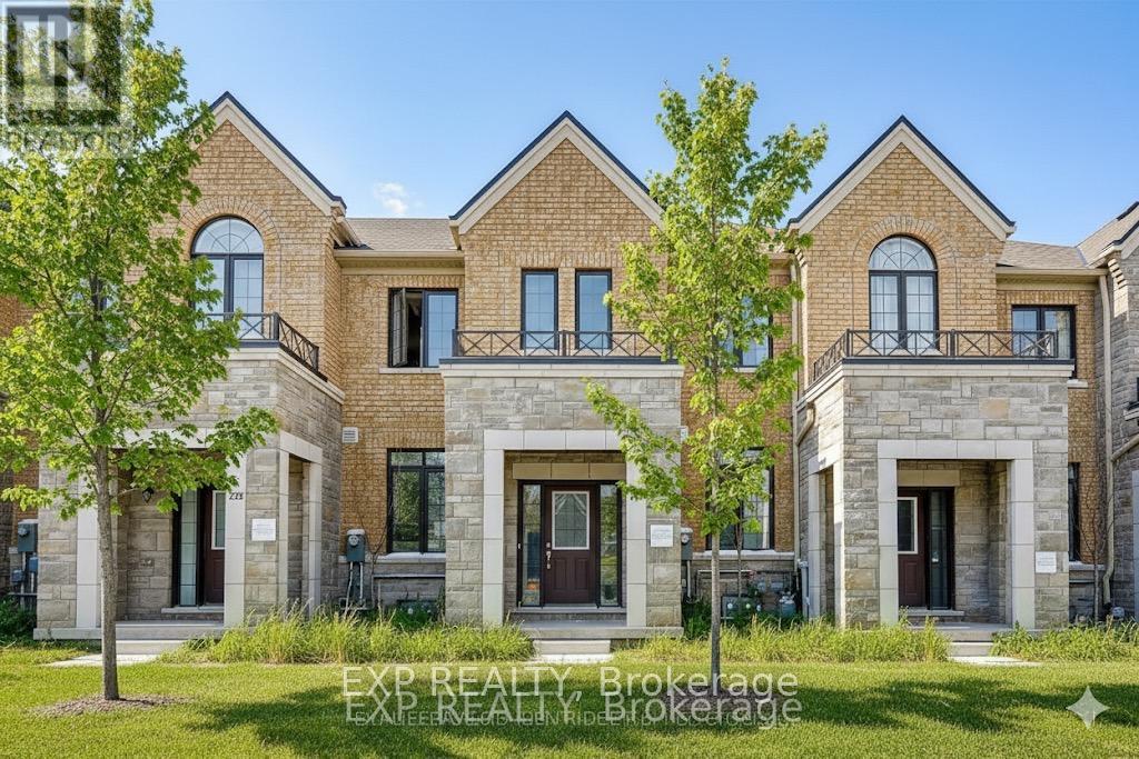 275 Bloomington Road W, Richmond Hill, Ontario  L4E 2H8 - Photo 1 - N12314871