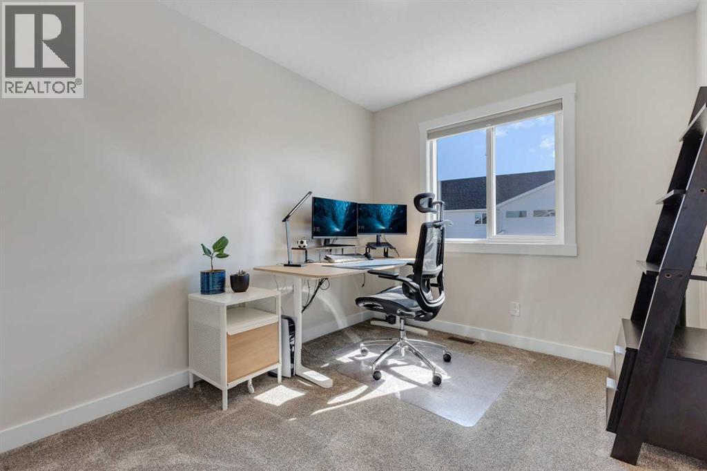 547 Rowmont Boulevard Nw, Calgary, Alberta  T3L 0G4 - Photo 36 - A2251329