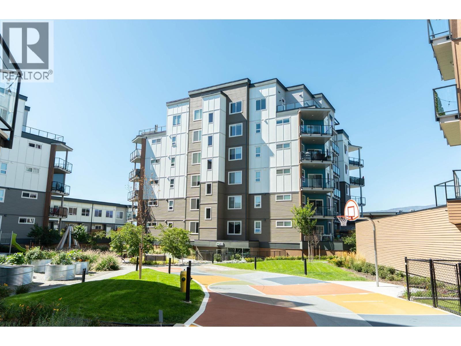 3634 Mission Springs Drive Unit# 403, Kelowna, British Columbia