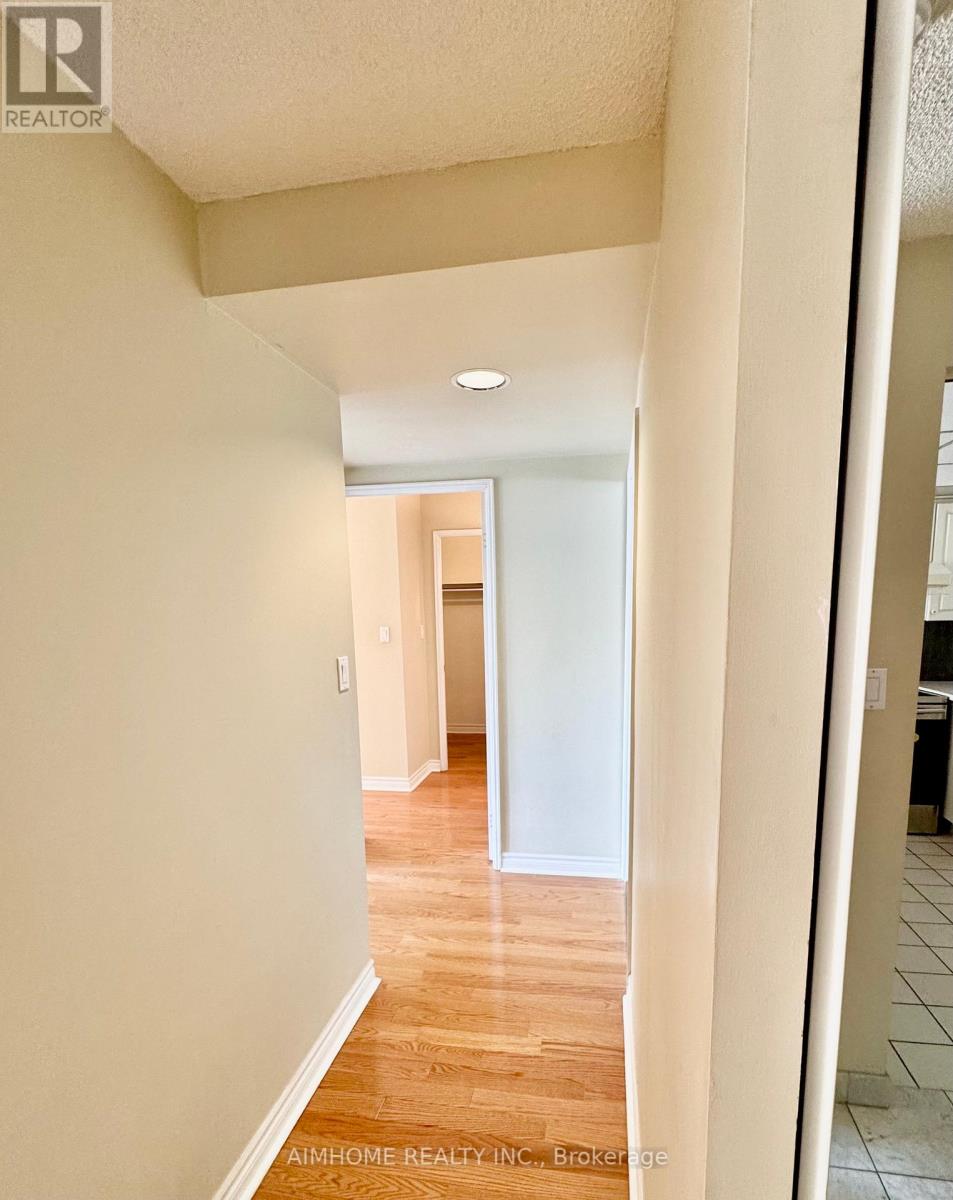 708 - 28 Hollywood Avenue, Toronto, Ontario  M2N 6S4 - Photo 12 - C12402033