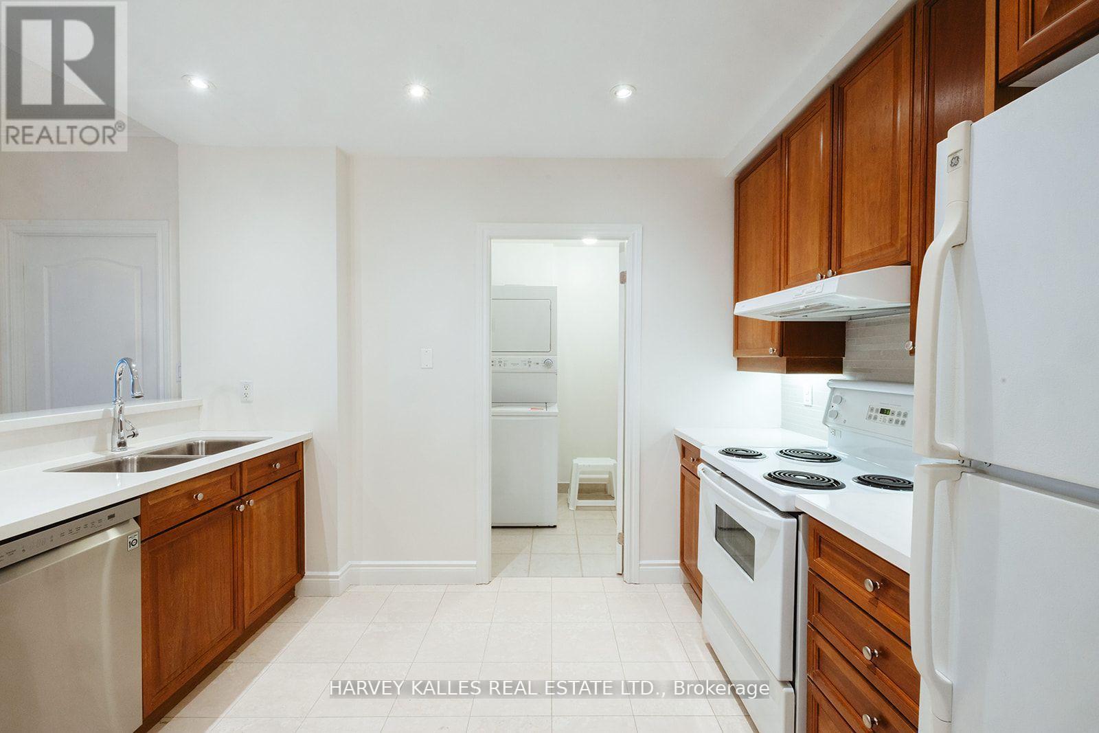 412 - 2 Aberfoyle Crescent, Toronto, Ontario  M8X 2Z8 - Photo 17 - W12402004