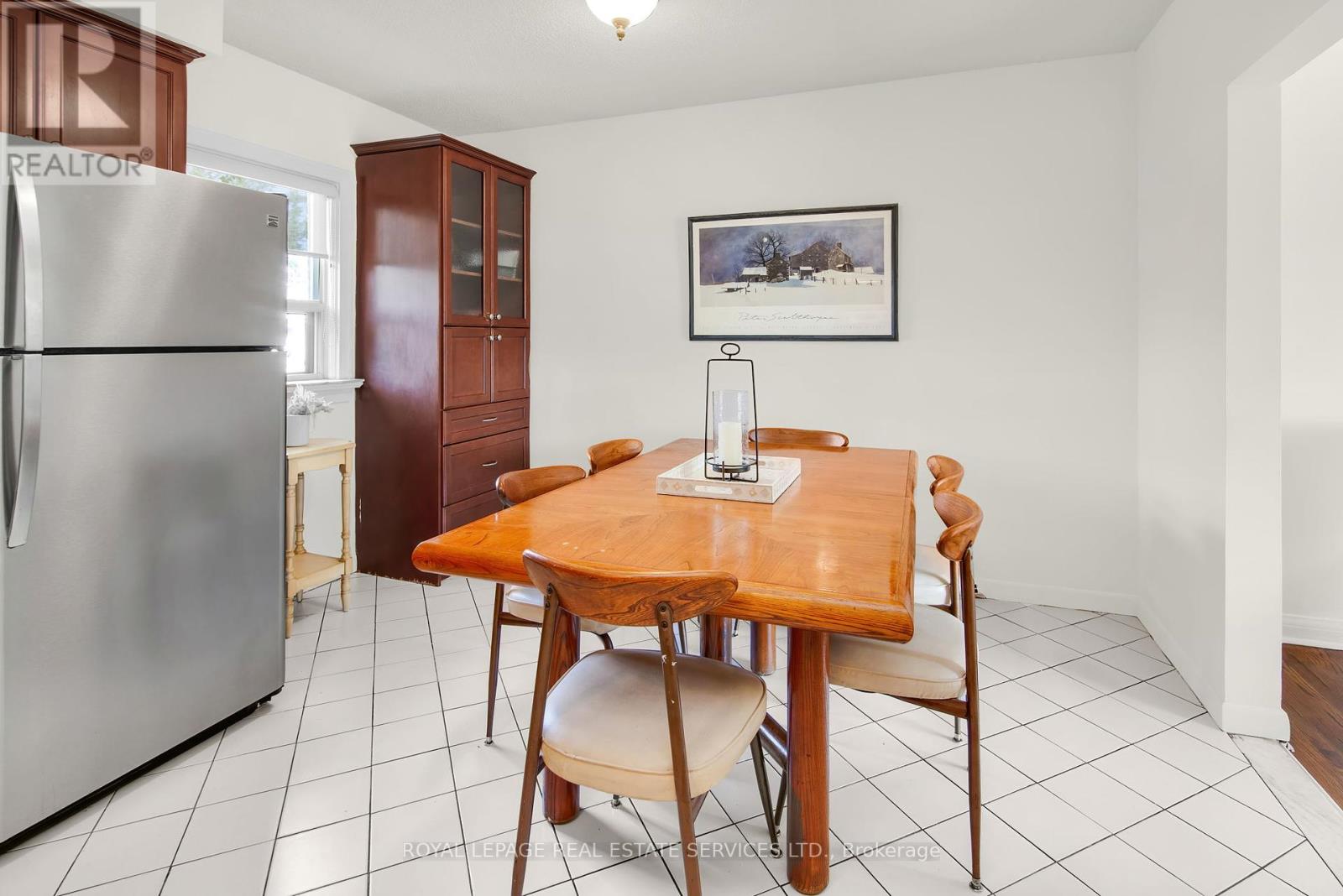 16 Redfern Avenue, Toronto, Ontario  M3M 1L3 - Photo 12 - W12402080