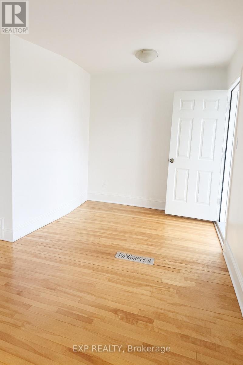 446 Cambridge Street S, Ottawa, Ontario  K1S 4H7 - Photo 11 - X12402102