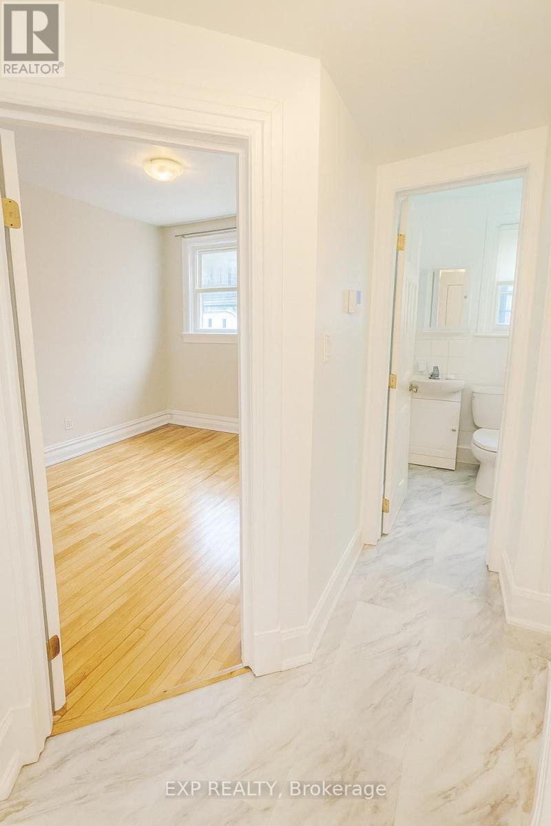 446 Cambridge Street S, Ottawa, Ontario  K1S 4H7 - Photo 2 - X12402102