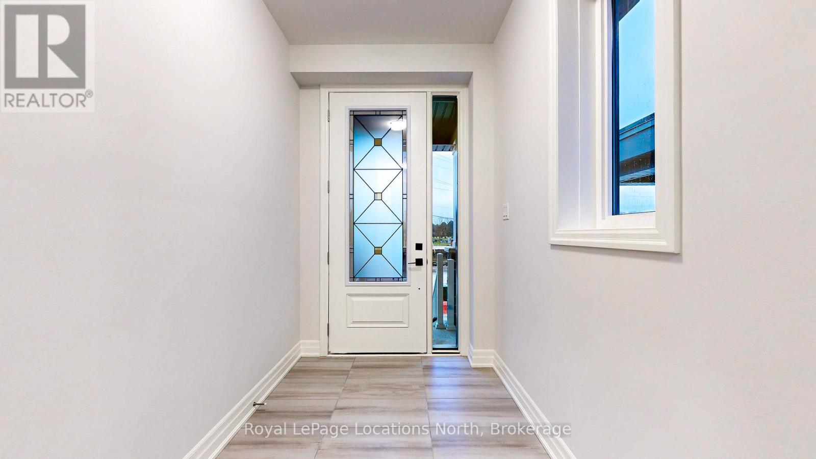 37 Federica Crescent, Wasaga Beach, Ontario L9Z 0N5 - Photo 6 - S12402094