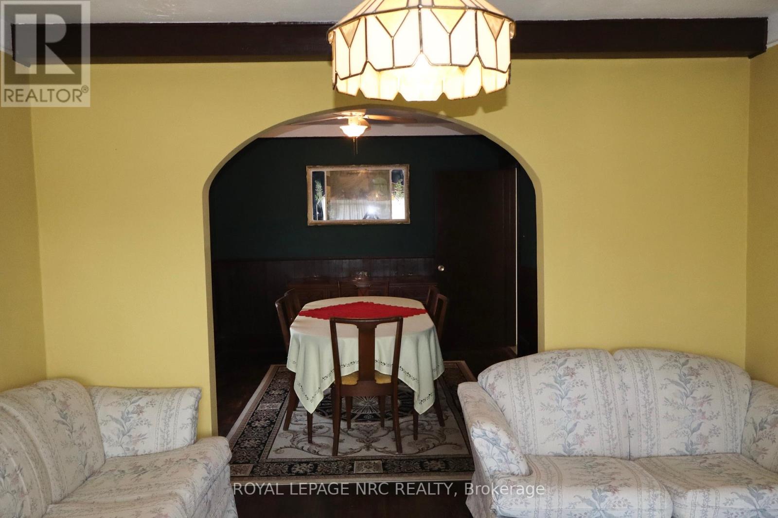 5322 Heywood Avenue, Niagara Falls, Ontario  L2E 4V6 - Photo 12 - X12402134
