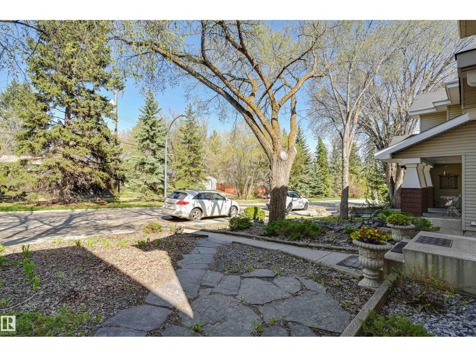 11729 71a Av Nw, Edmonton, Alberta  T6G 2W5 - Photo 4 - E4457691