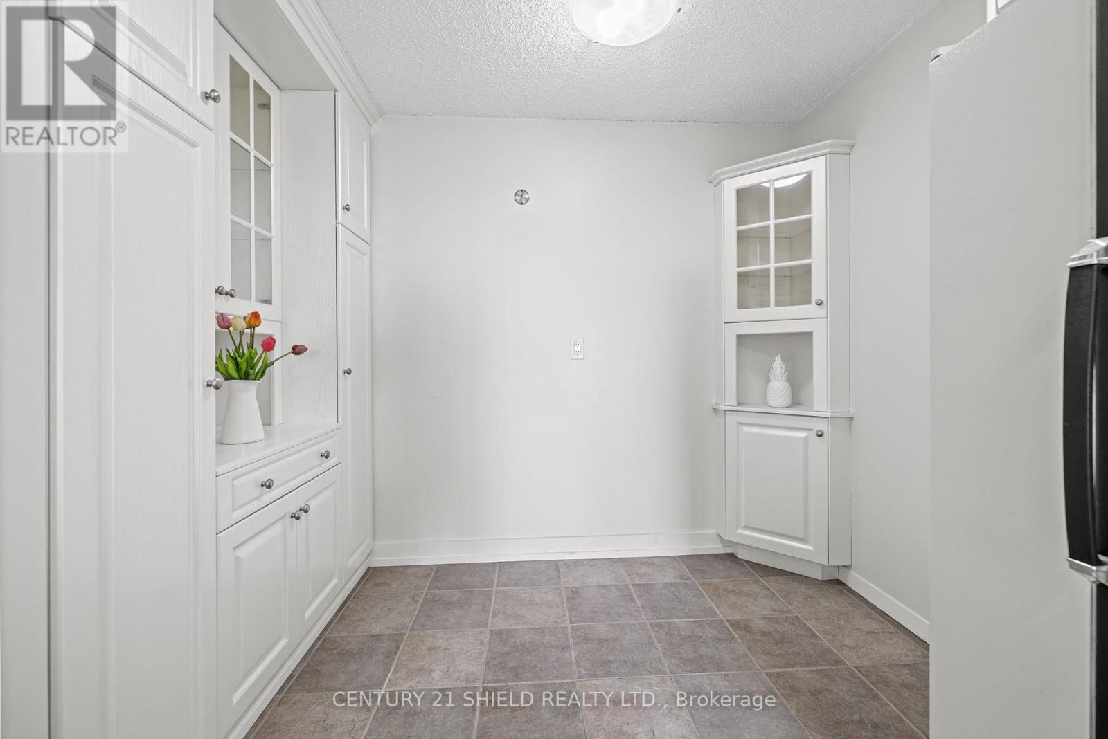 2102 - 505 St Laurent Boulevard, Ottawa, Ontario  K1K 3X4 - Photo 14 - X12402131