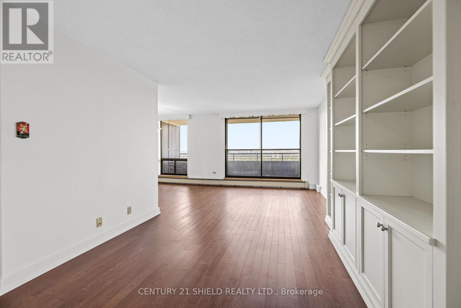 2102 - 505 St Laurent Boulevard, Ottawa, Ontario  K1K 3X4 - Photo 6 - X12402131