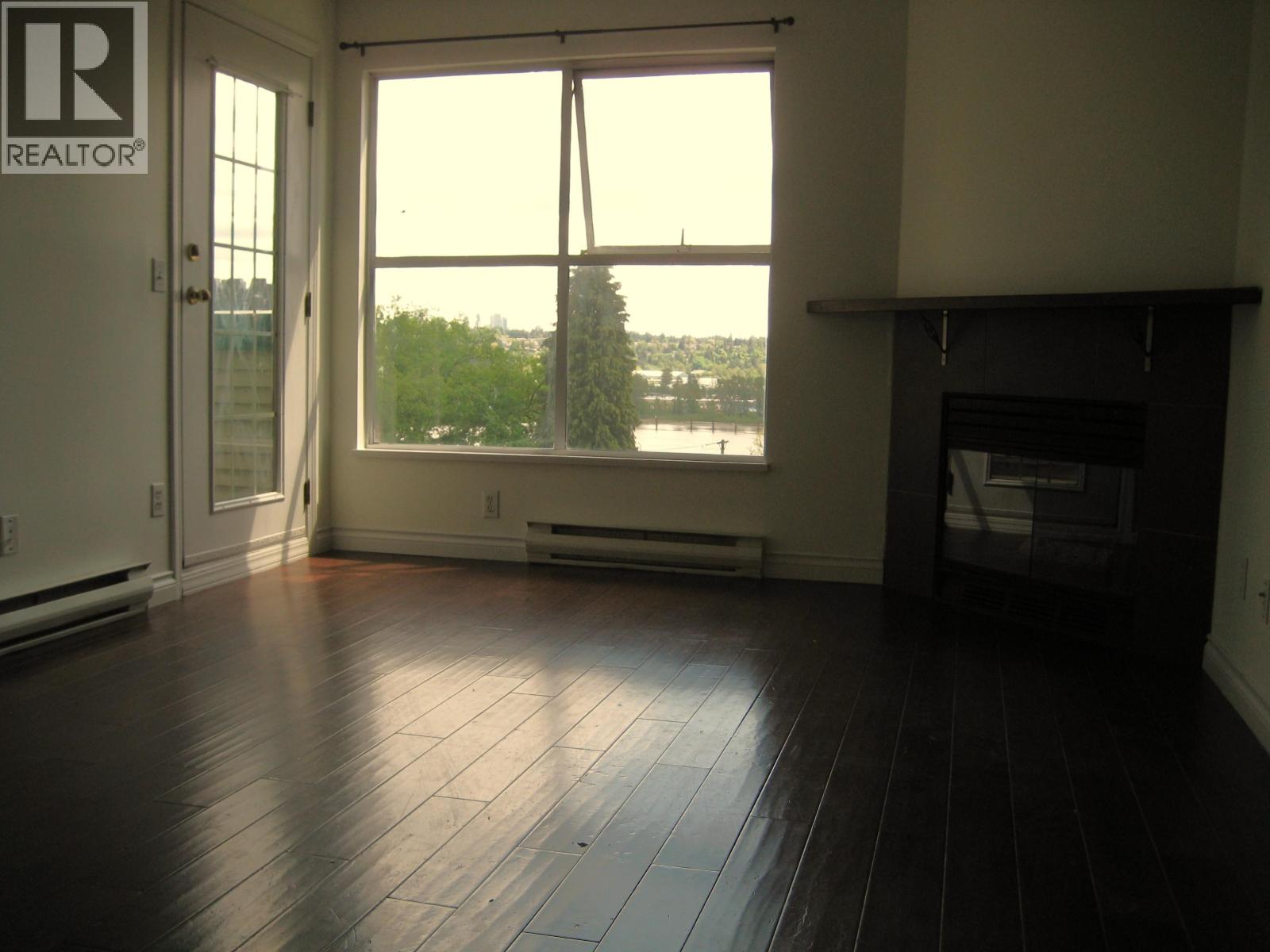 402 509 Carnarvon Street, New Westminster, British Columbia  V3L 5S4 - Photo 2 - R3047250