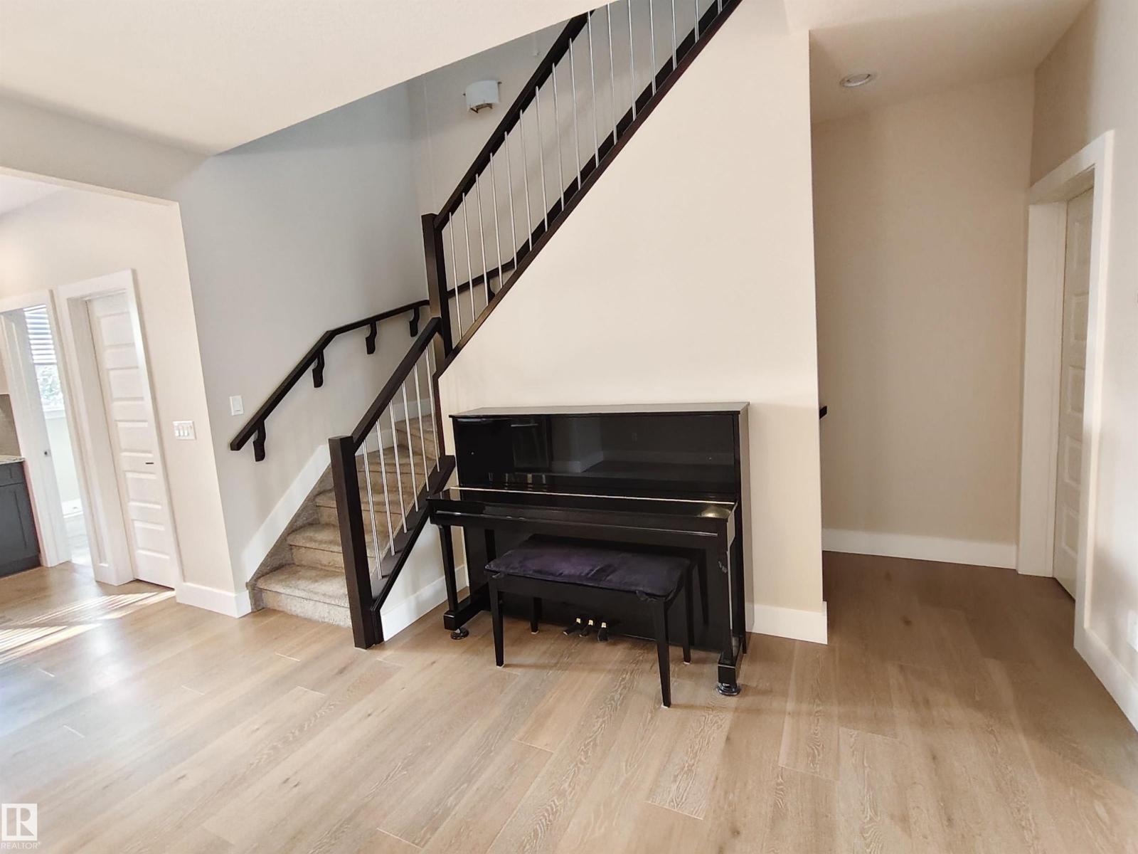 9527 75 Av Nw, Edmonton, Alberta  T6E 1H5 - Photo 12 - E4457693