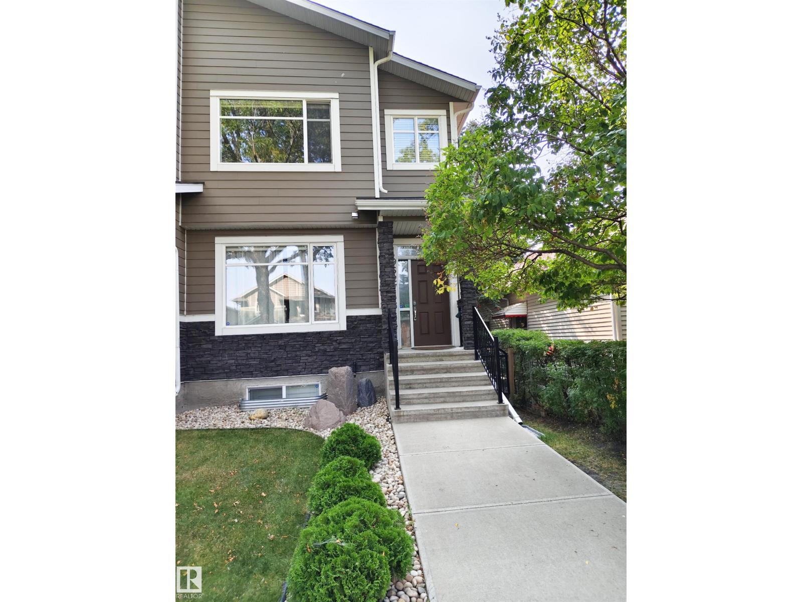 9527 75 Av Nw, Edmonton, Alberta  T6E 1H5 - Photo 2 - E4457693