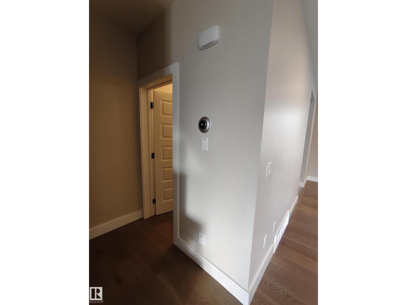 9527 75 Av Nw, Edmonton, Alberta  T6E 1H5 - Photo 23 - E4457693