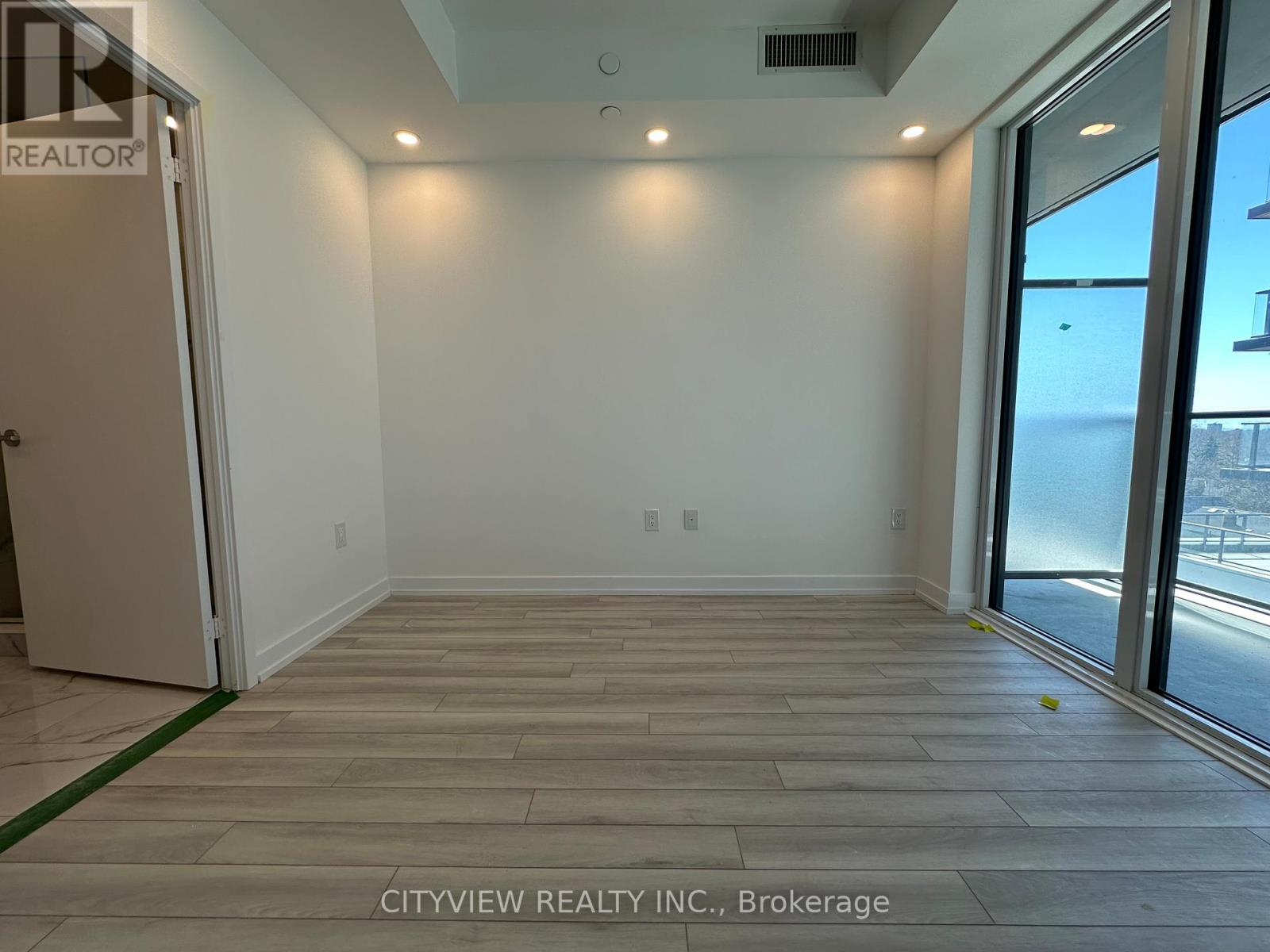 518 - 500 Dupont Street, Toronto, Ontario  M6G 1Y7 - Photo 11 - C12402095