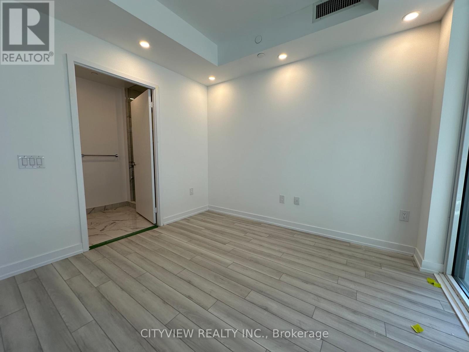 518 - 500 Dupont Street, Toronto, Ontario  M6G 1Y7 - Photo 13 - C12402095