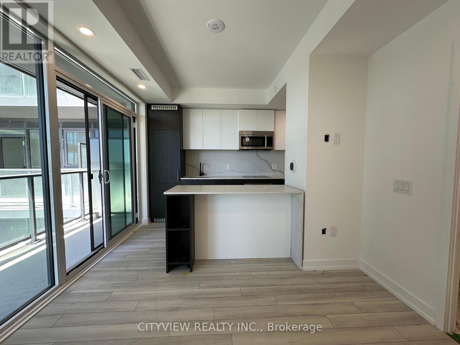 518 - 500 Dupont Street, Toronto, Ontario  M6G 1Y7 - Photo 14 - C12402095