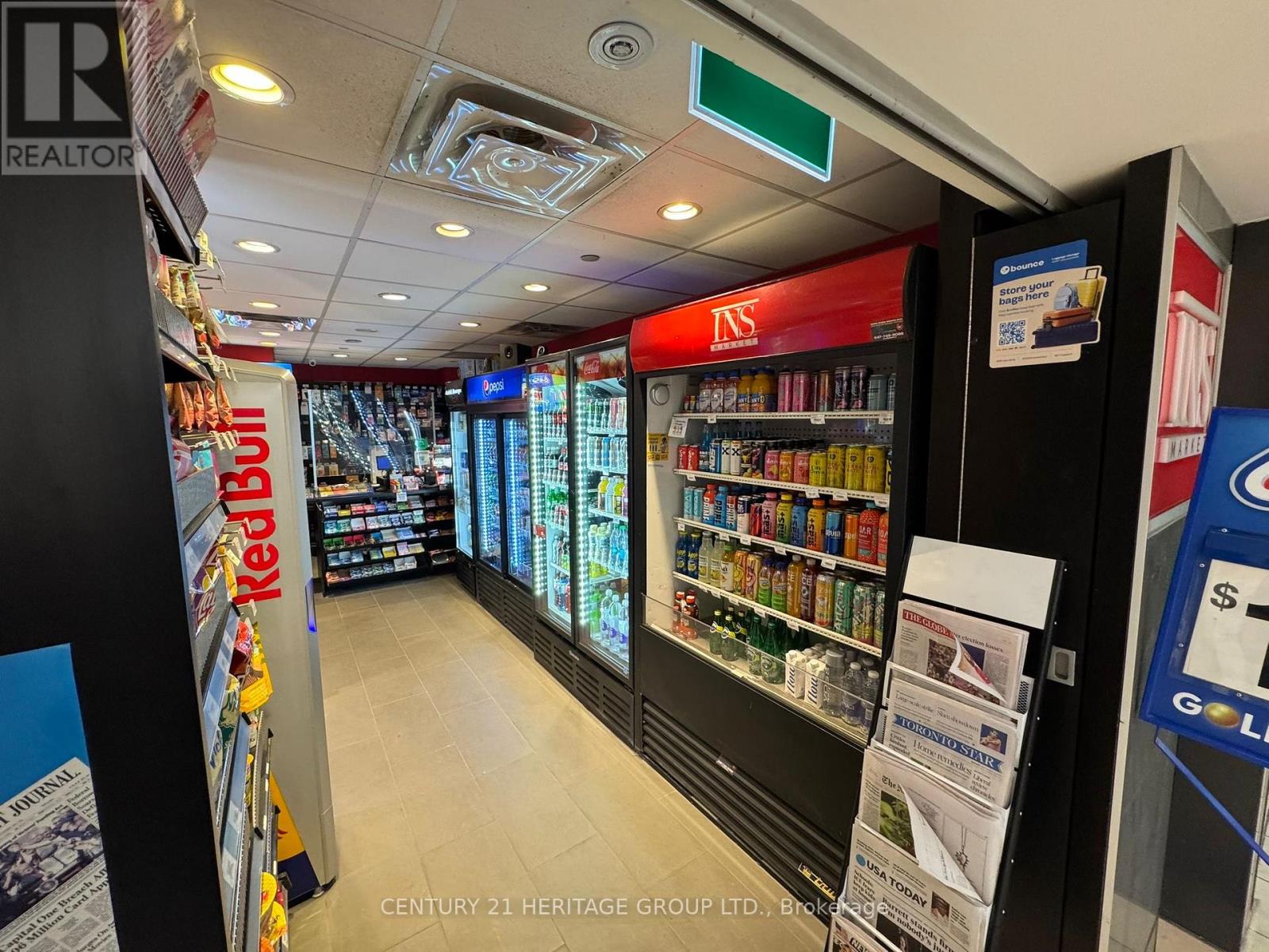 R9 - 2 Bloor Street E, Toronto, Ontario  M4W 3E2 - Photo 3 - C12402124
