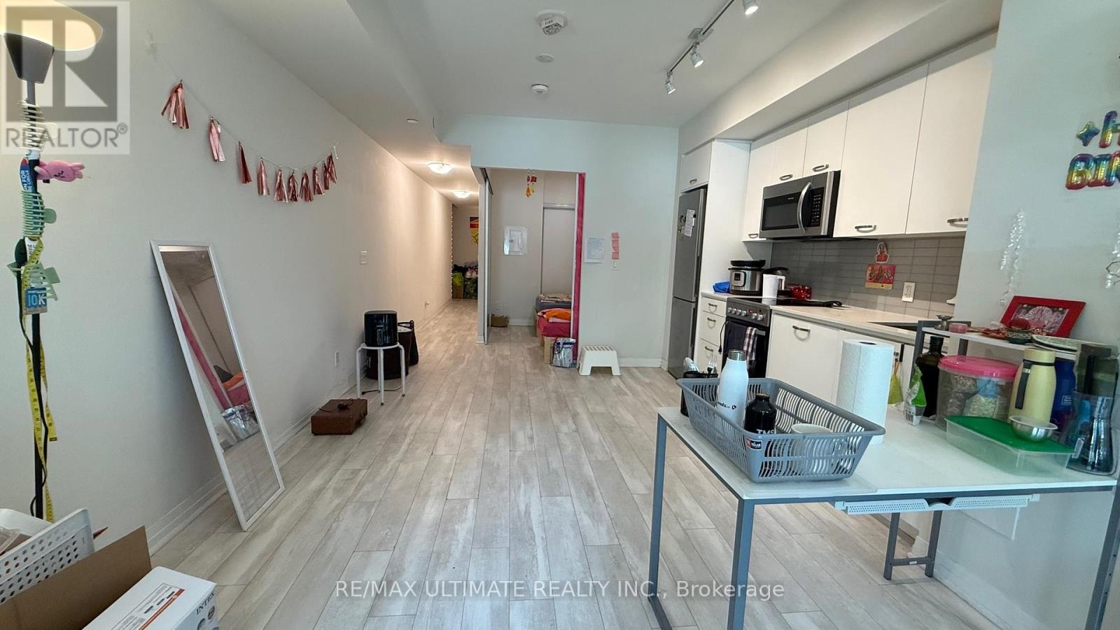 301 - 1630 Queen Street E, Toronto, Ontario  M4L 0B3 - Photo 12 - E12402119
