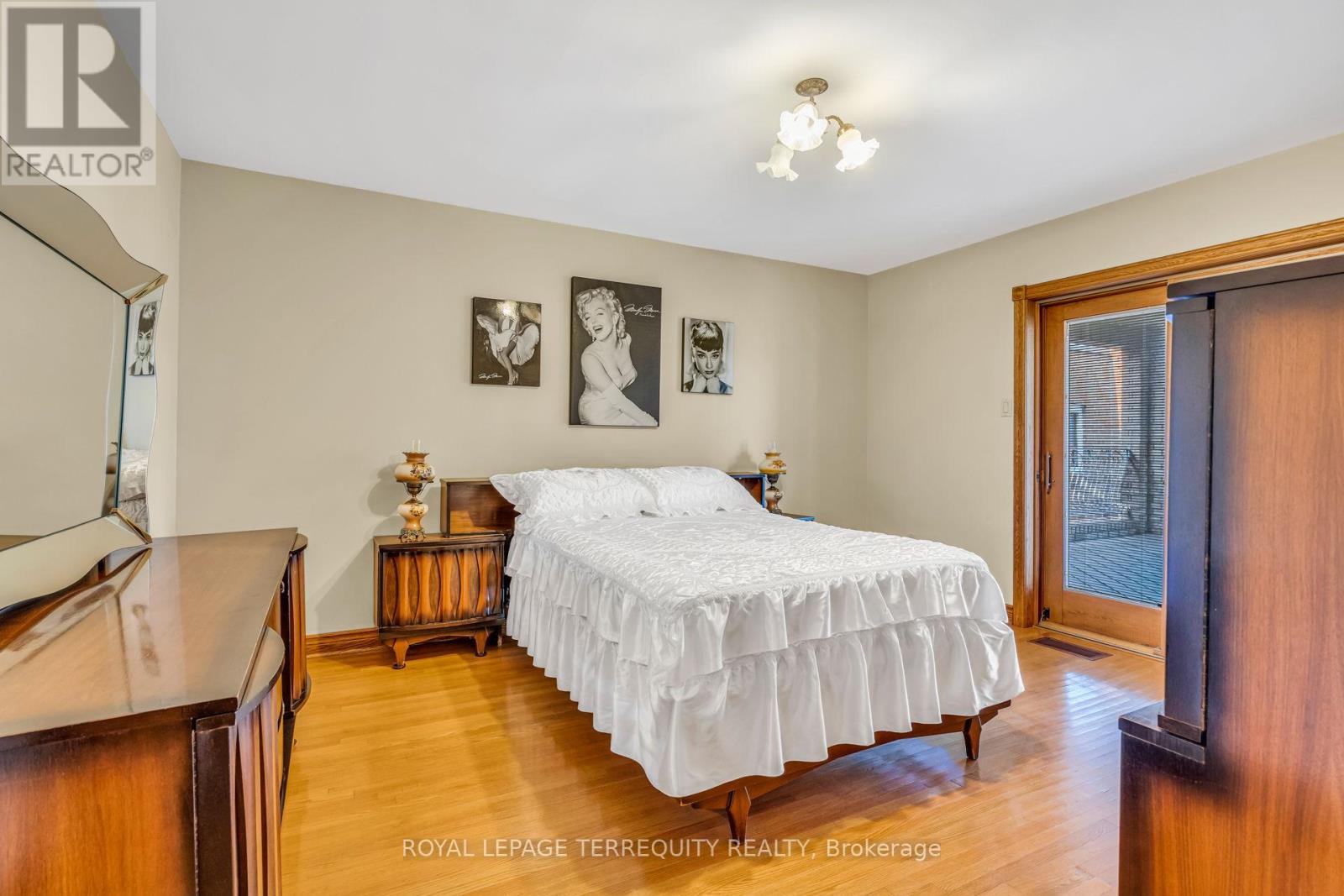 531 Lauder Avenue, Toronto, Ontario  M6E 3J5 - Photo 16 - C12396429