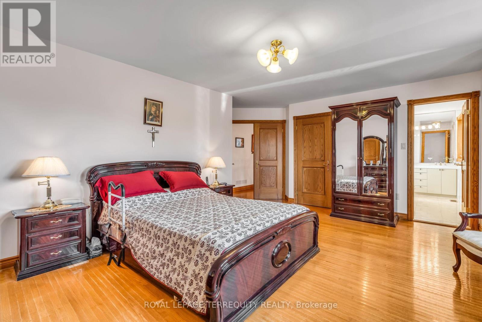 531 Lauder Avenue, Toronto, Ontario  M6E 3J5 - Photo 12 - C12396429