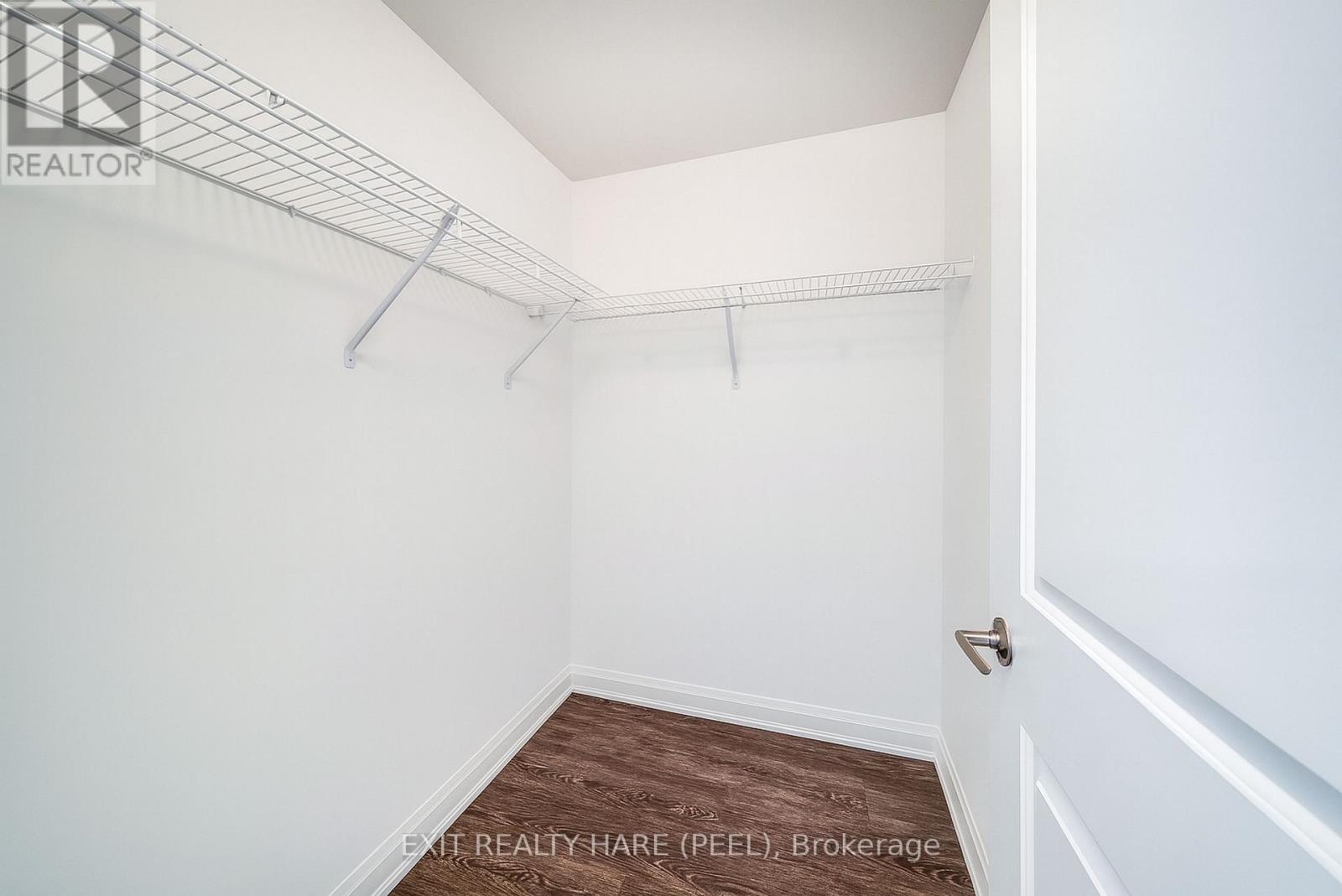 706 - 12 Woodstream Boulevard, Vaughan, Ontario  L4L 8C3 - Photo 10 - N12400142