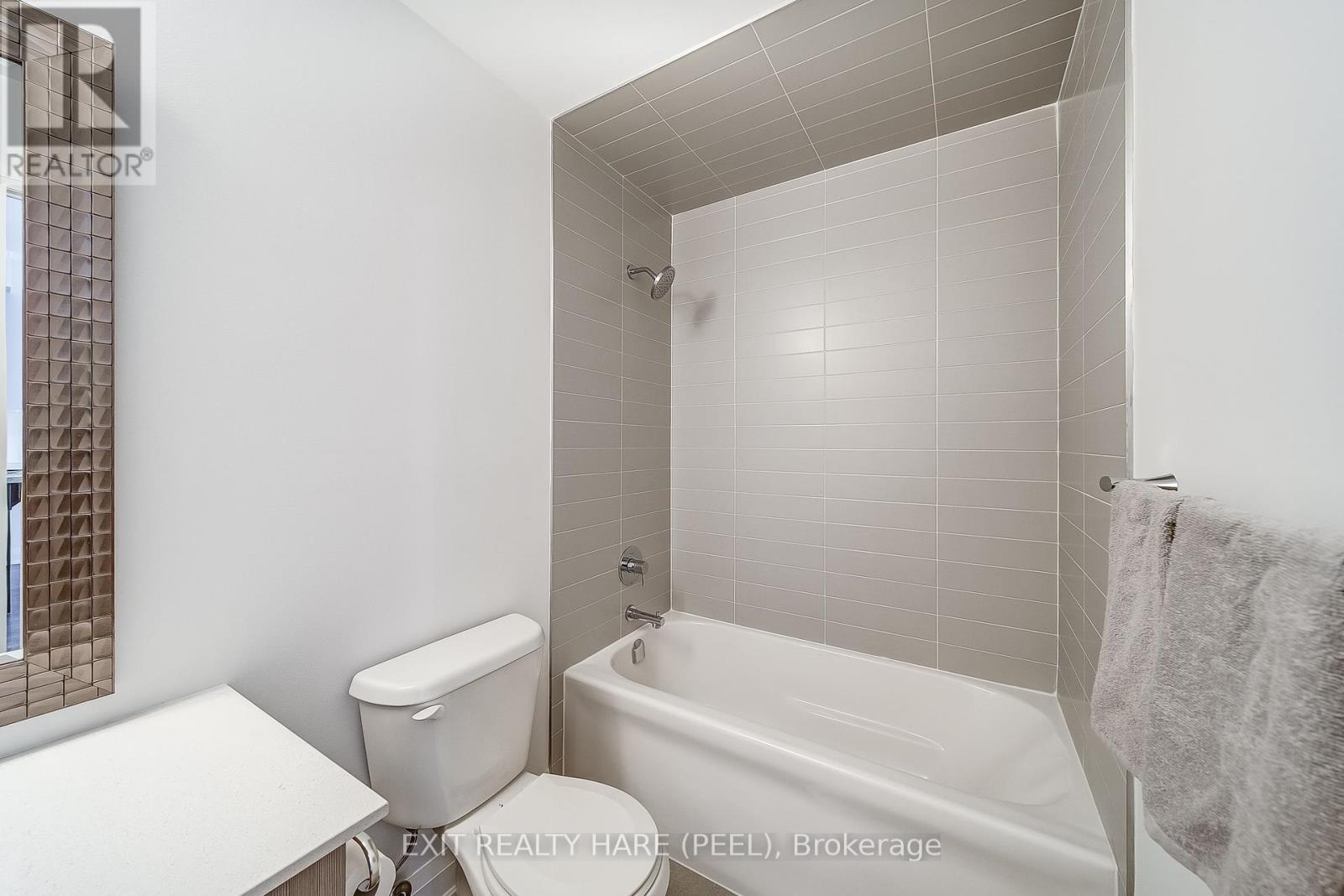 706 - 12 Woodstream Boulevard, Vaughan, Ontario  L4L 8C3 - Photo 12 - N12400142