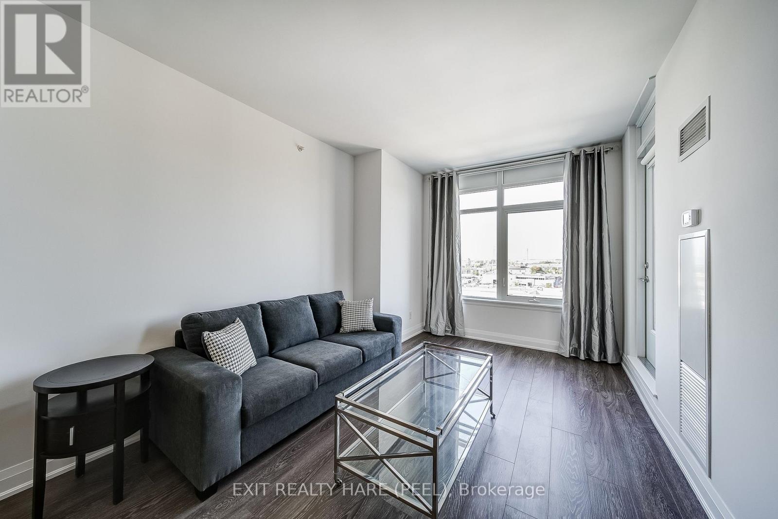 706 - 12 Woodstream Boulevard, Vaughan, Ontario  L4L 8C3 - Photo 18 - N12400142