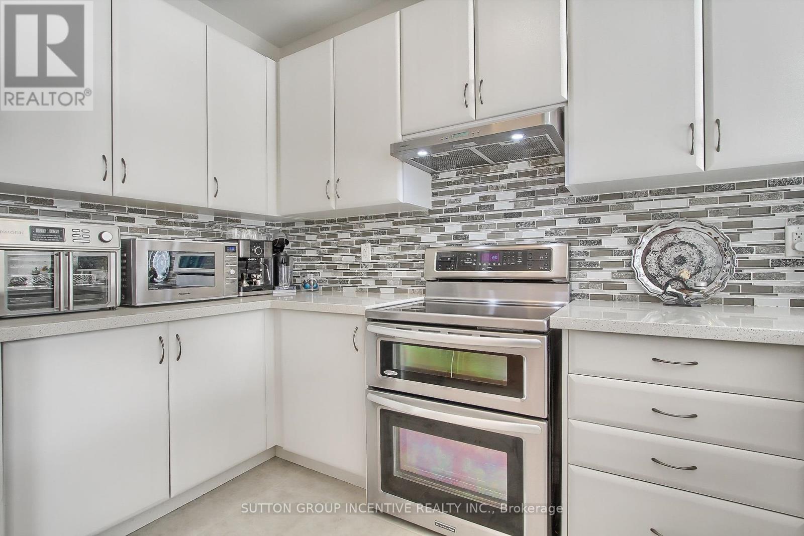 1457 Lormel Gate Avenue, Innisfil, Ontario  L0L 1W0 - Photo 16 - N12402112