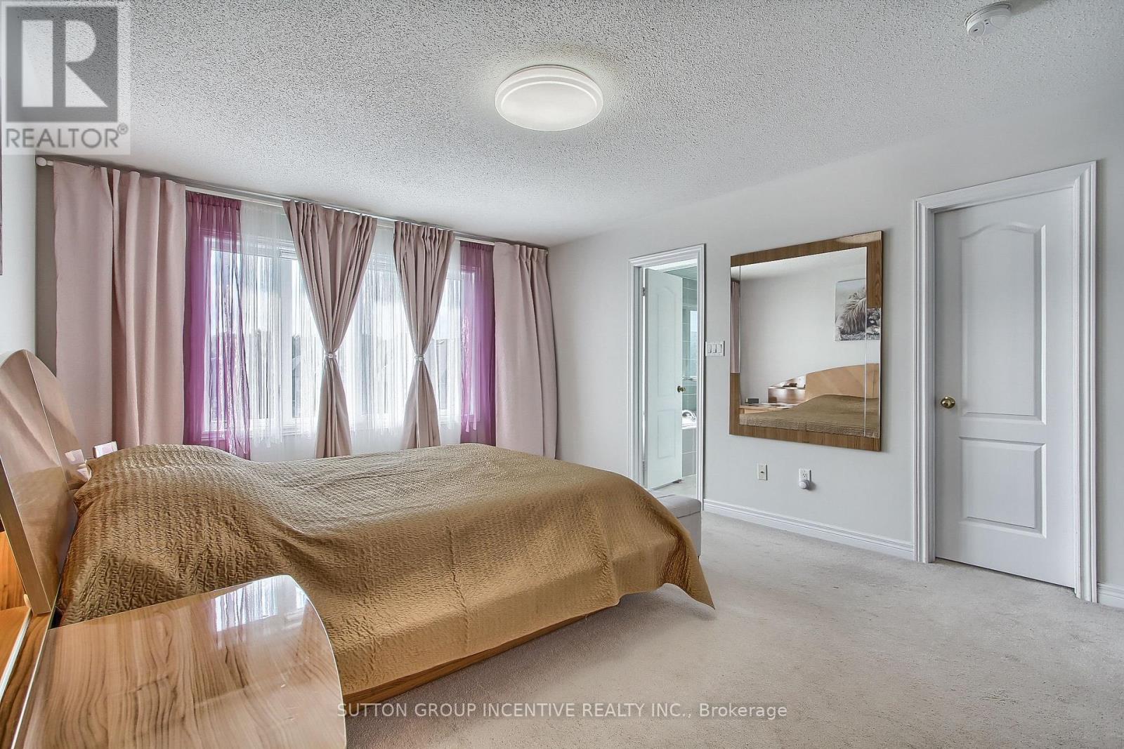 1457 Lormel Gate Avenue, Innisfil, Ontario  L0L 1W0 - Photo 22 - N12402112
