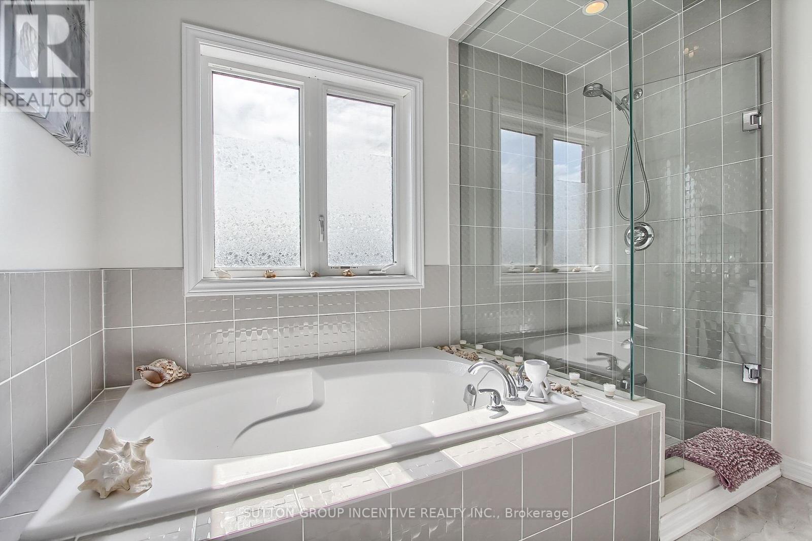 1457 Lormel Gate Avenue, Innisfil, Ontario  L0L 1W0 - Photo 26 - N12402112