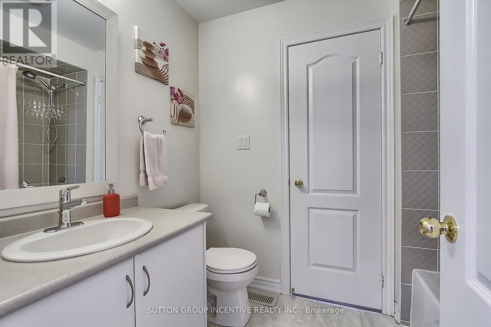 1457 Lormel Gate Avenue, Innisfil, Ontario  L0L 1W0 - Photo 31 - N12402112