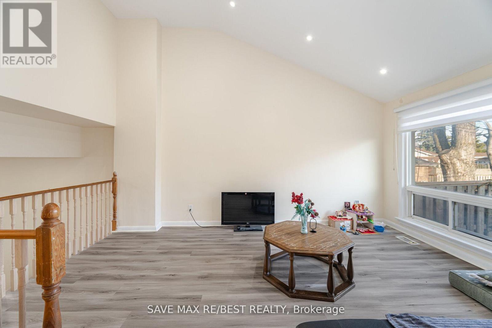 29 Brookmere Road, Toronto (Rexdale-Kipling), Ontario  M9W 2X5 - Photo 17 - W12402136