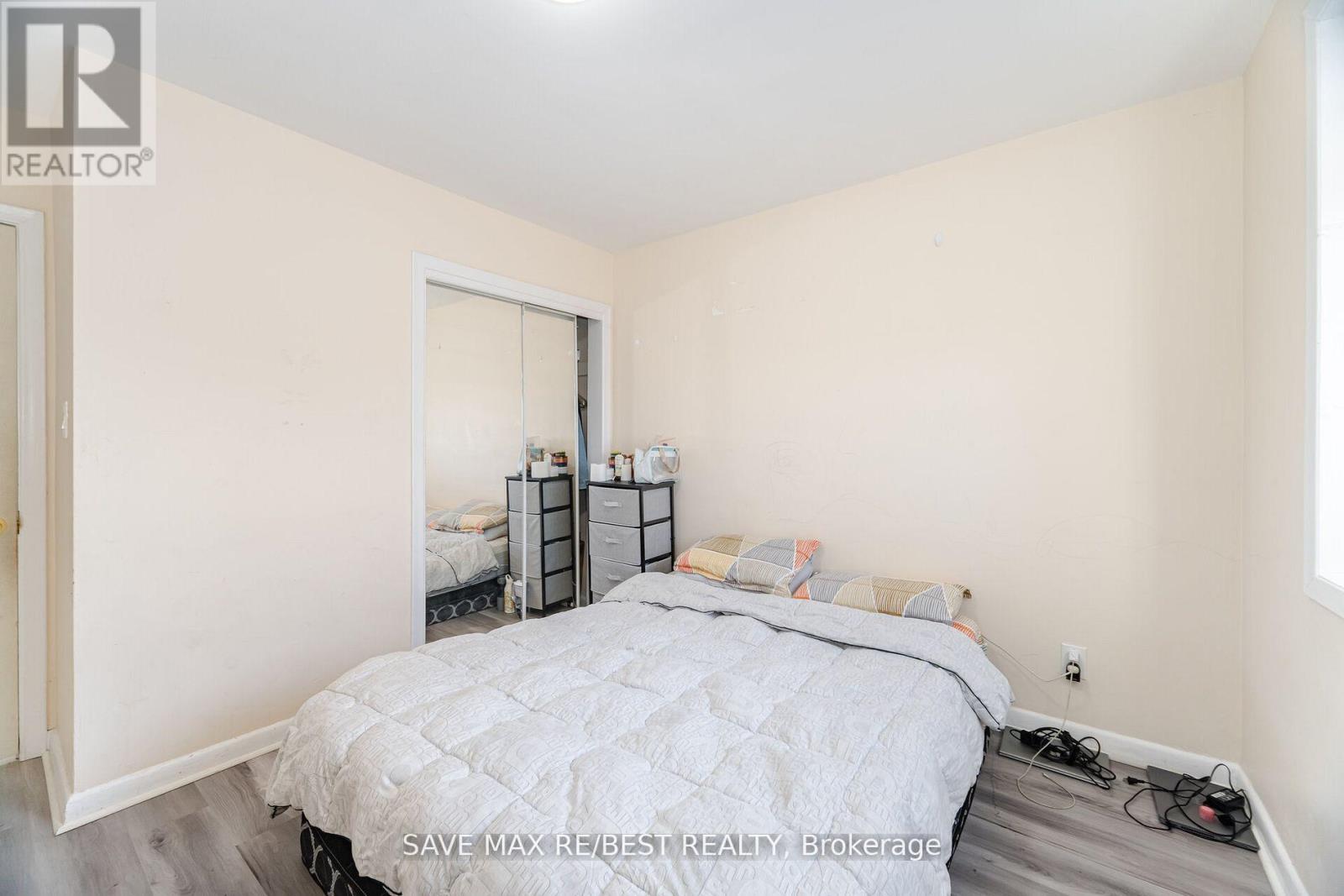 29 Brookmere Road, Toronto (Rexdale-Kipling), Ontario  M9W 2X5 - Photo 23 - W12402136