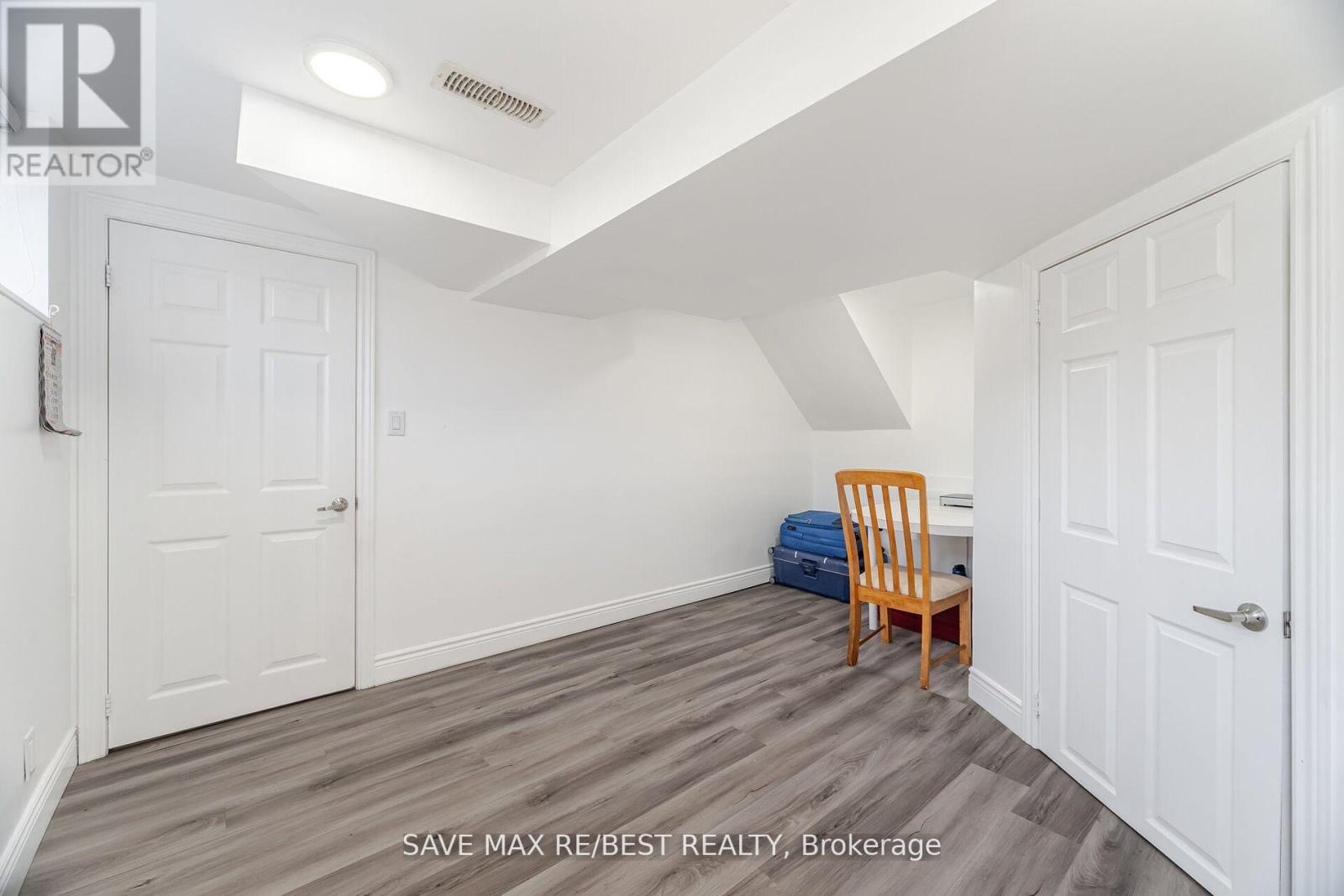 29 Brookmere Road, Toronto (Rexdale-Kipling), Ontario  M9W 2X5 - Photo 30 - W12402136
