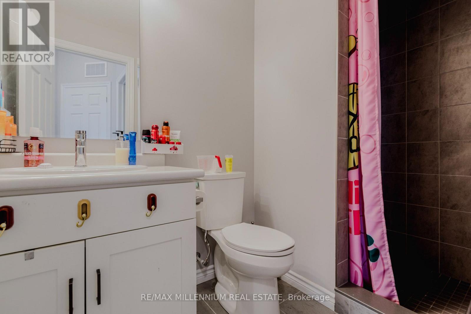 98 Lomond Lane N, Kitchener, Ontario  N2R 0T6 - Photo 12 - X12402106