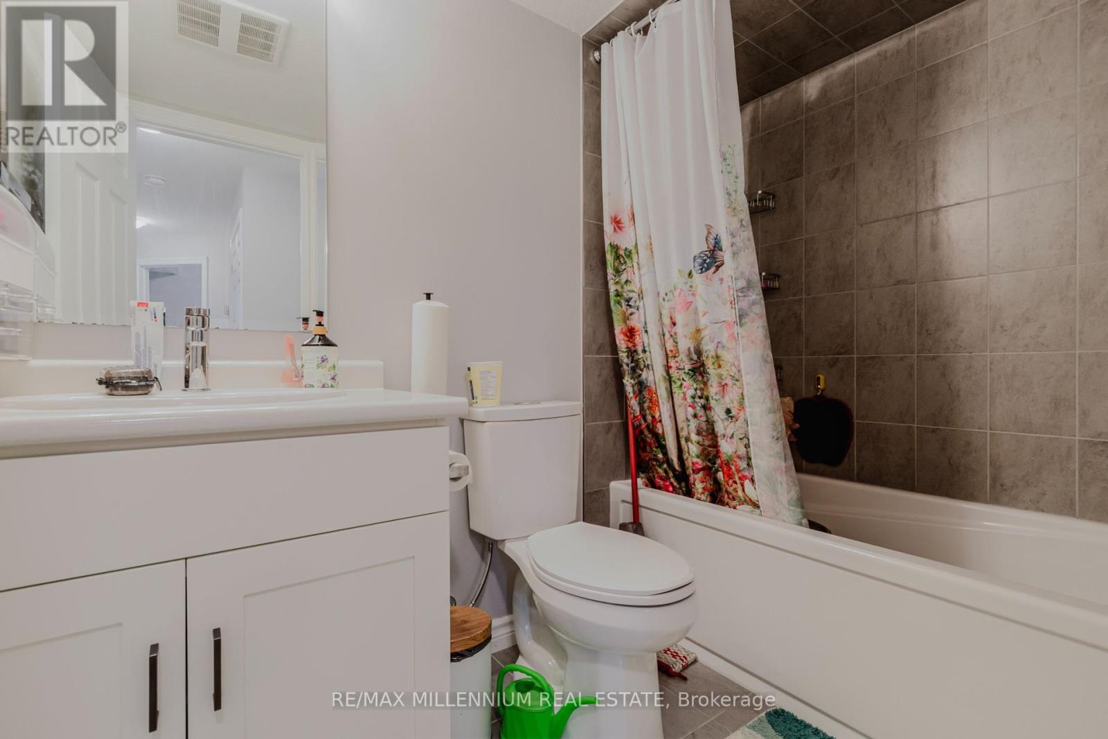 98 Lomond Lane N, Kitchener, Ontario  N2R 0T6 - Photo 20 - X12402106