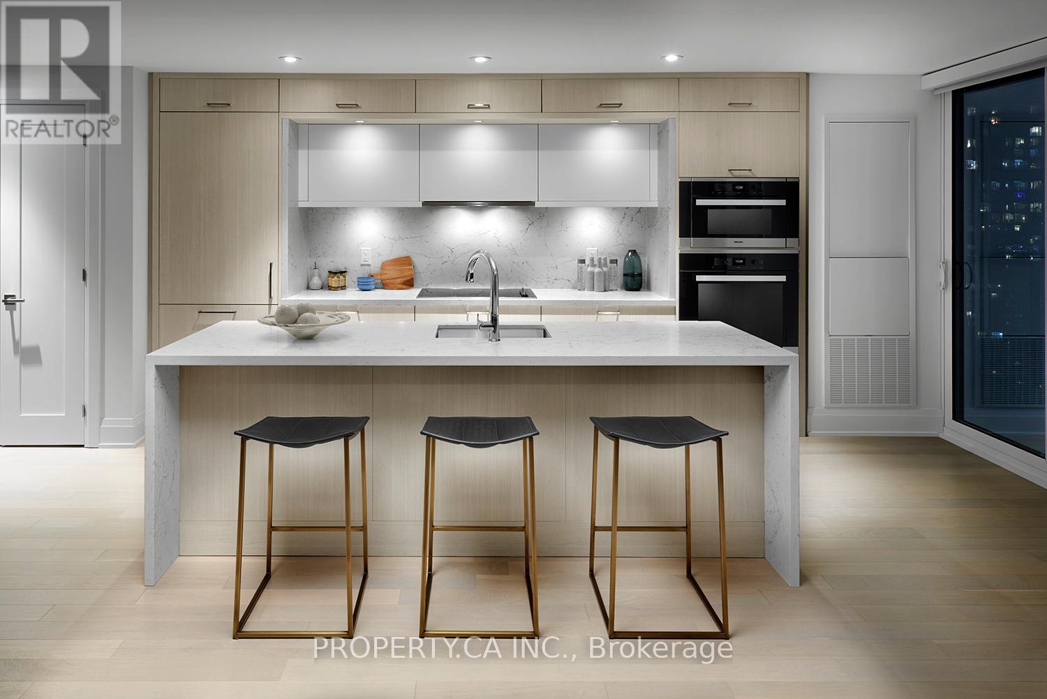 2205 - 470 Front Street W, Toronto (Waterfront Communities), Ontario  M5V 0V6 - Photo 10 - C12402150