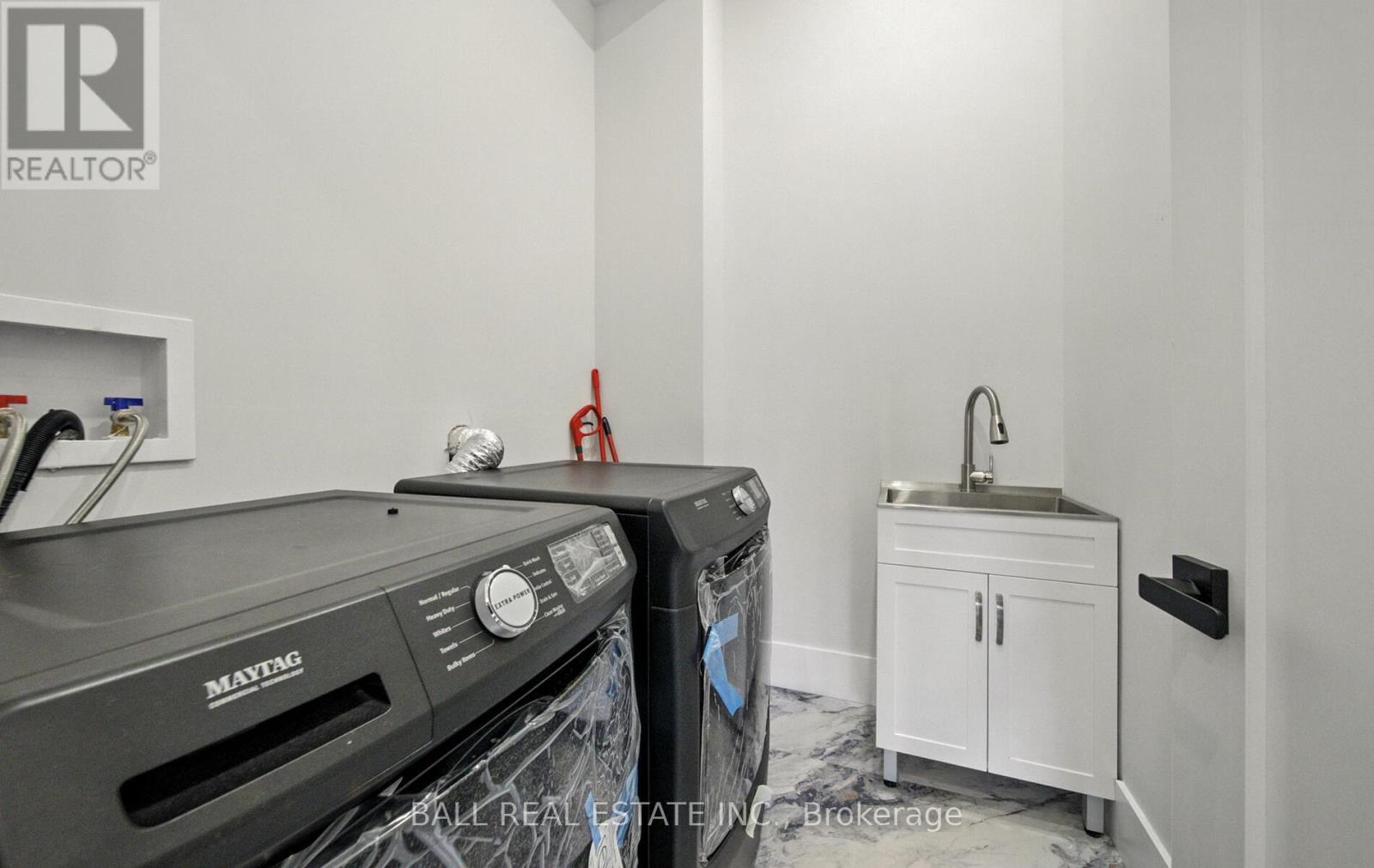 80 Birch Crescent, Kawartha Lakes, Ontario  K0M 1A0 - Photo 35 - X12402172