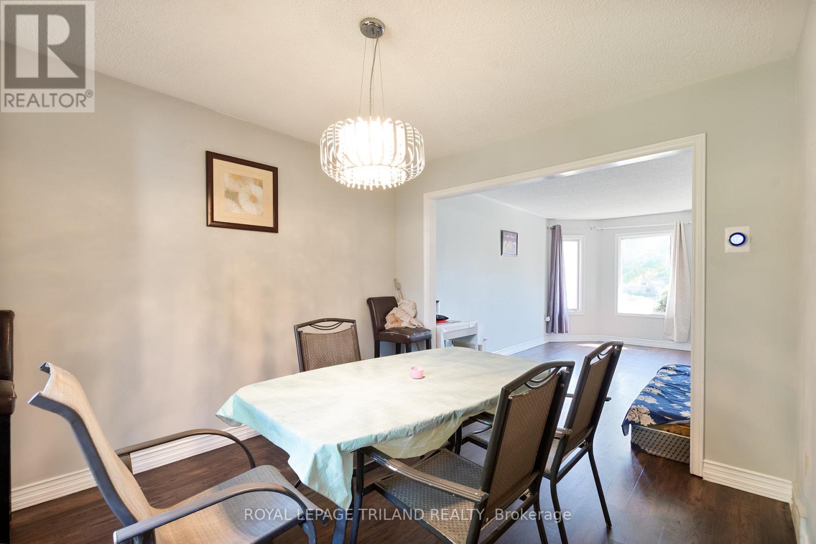 26 Redwood Lane, London East, Ontario  N5V 4C4 - Photo 15 - X12402163