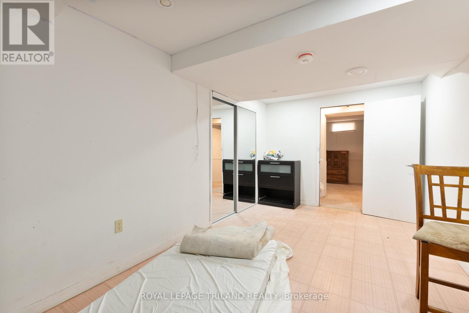 26 Redwood Lane, London East, Ontario  N5V 4C4 - Photo 24 - X12402163