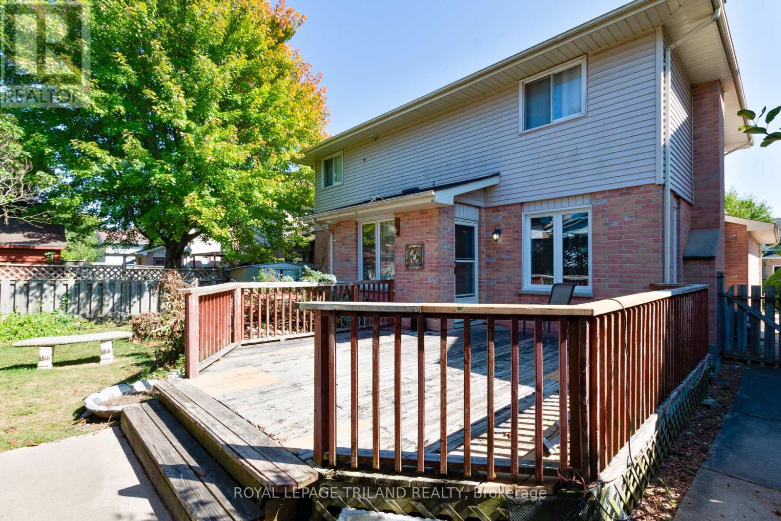 26 Redwood Lane, London East, Ontario  N5V 4C4 - Photo 4 - X12402163
