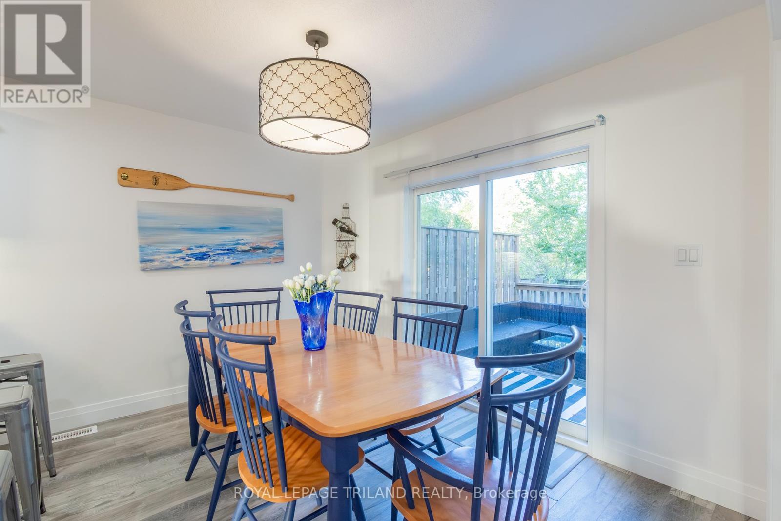 22 Wondergrove Court, Lambton Shores, Ontario  N0M 1T0 - Photo 17 - X12402168