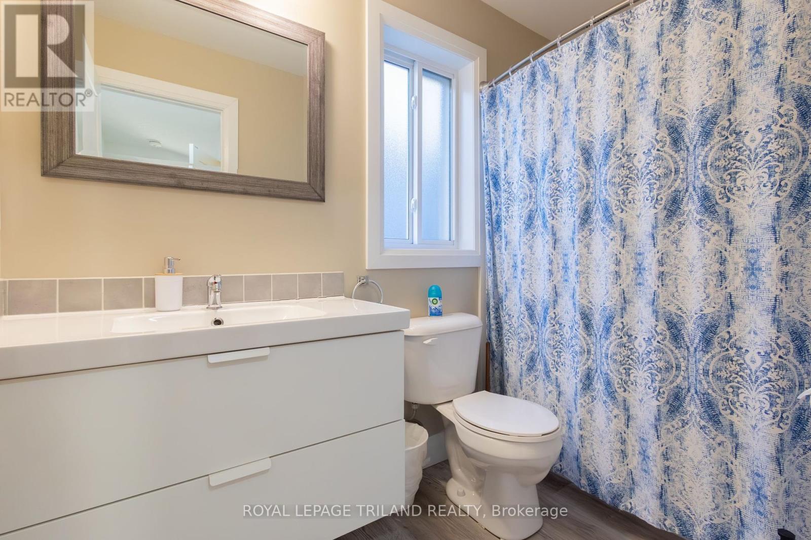22 Wondergrove Court, Lambton Shores, Ontario  N0M 1T0 - Photo 36 - X12402168