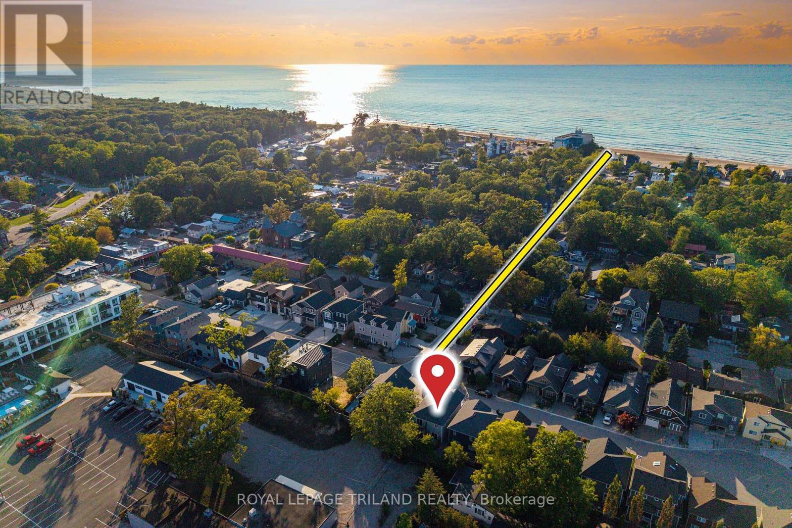22 Wondergrove Court, Lambton Shores, Ontario  N0M 1T0 - Photo 4 - X12402168