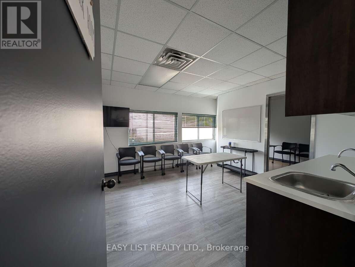 44-45 - 1010 Polytek Street, Ottawa, Ontario  K1J 9J3 - Photo 10 - X12402165