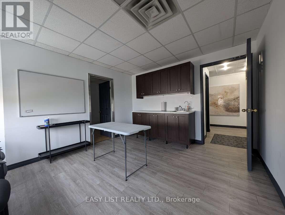 44-45 - 1010 Polytek Street, Ottawa, Ontario  K1J 9J3 - Photo 11 - X12402165