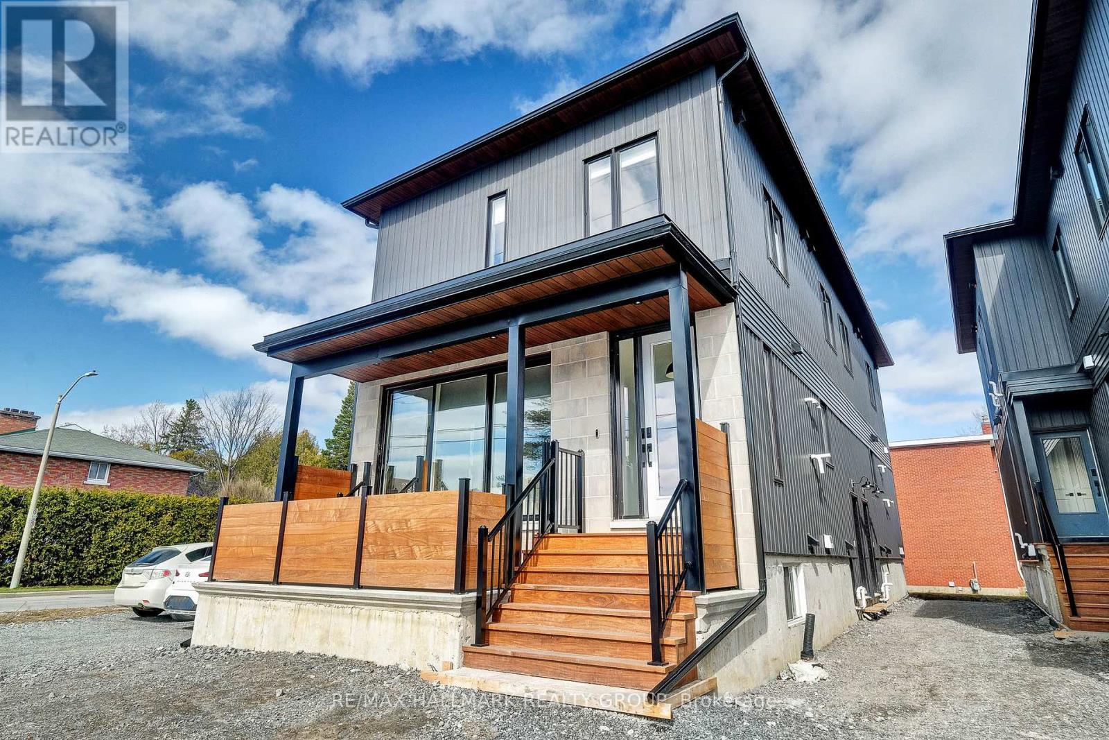 2 - 709A CARSONS ROAD, Ottawa, Ontario